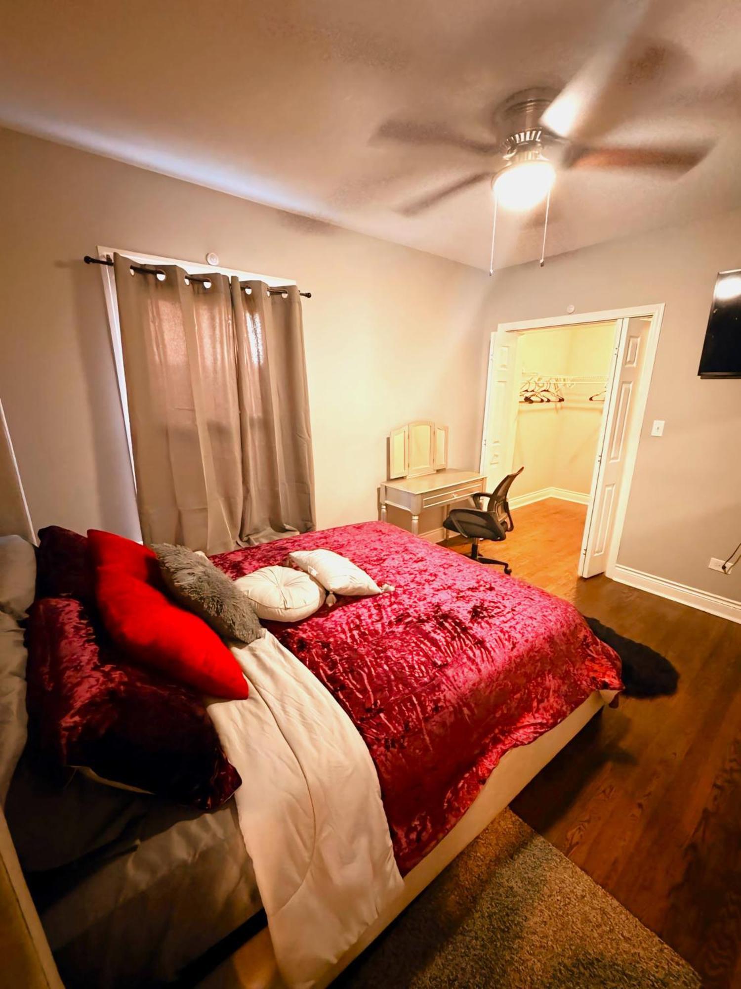 Fully Equipped Cozy 4/5 Br Apartment ชิคาโก ภายนอก รูปภาพ