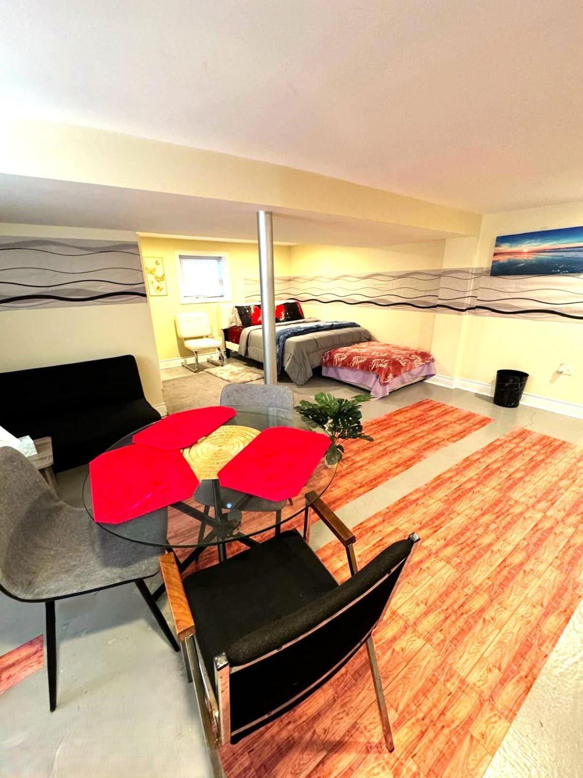 Fully Equipped Cozy 4/5 Br Apartment ชิคาโก ภายนอก รูปภาพ