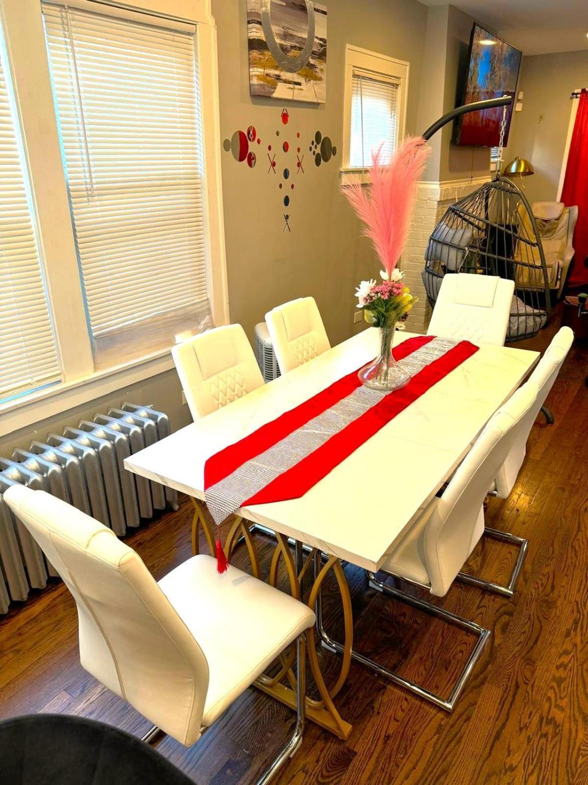 Fully Equipped Cozy 4/5 Br Apartment ชิคาโก ภายนอก รูปภาพ