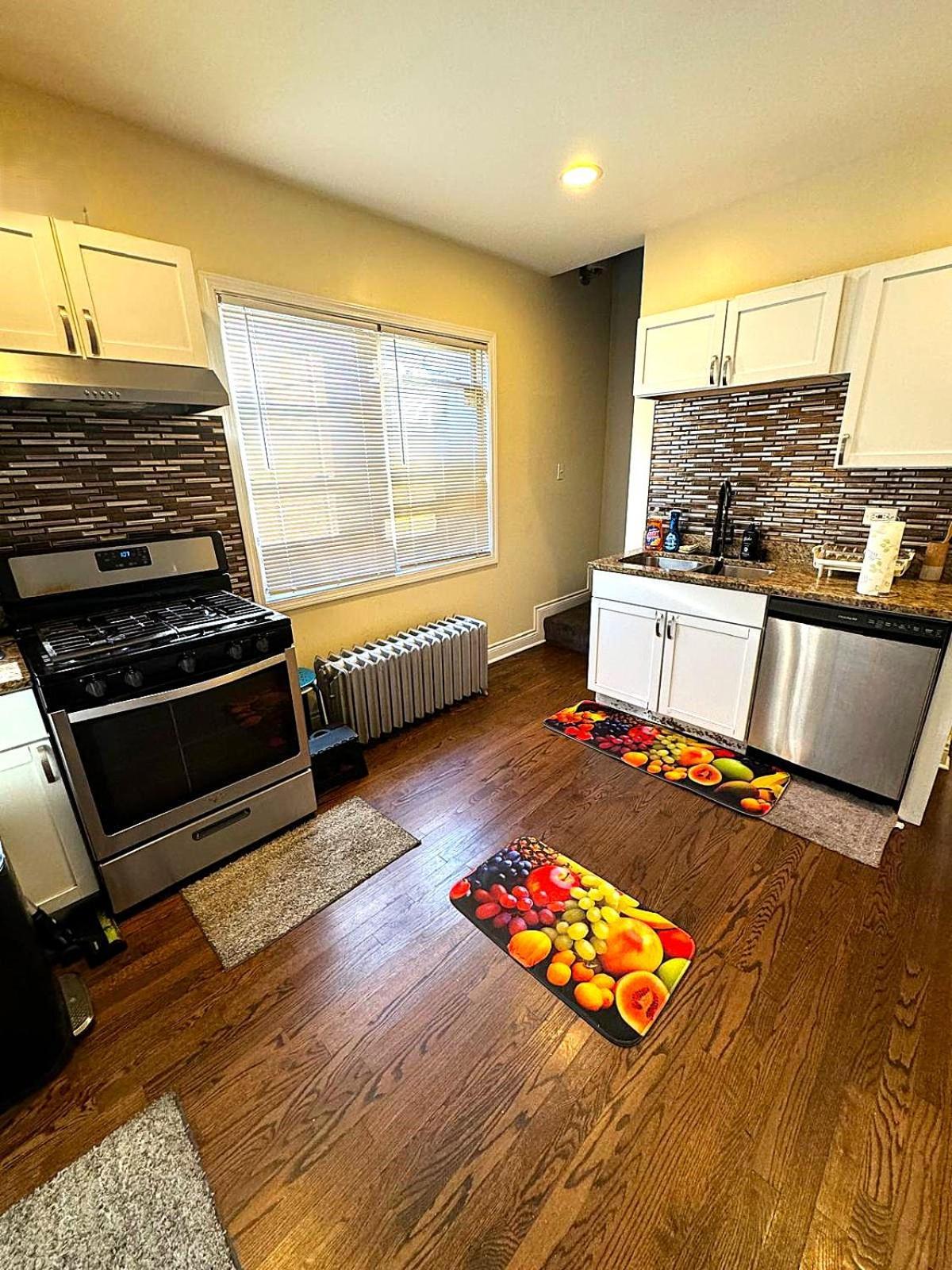 Fully Equipped Cozy 4/5 Br Apartment ชิคาโก ภายนอก รูปภาพ
